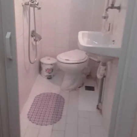 Little Studio Apartment *